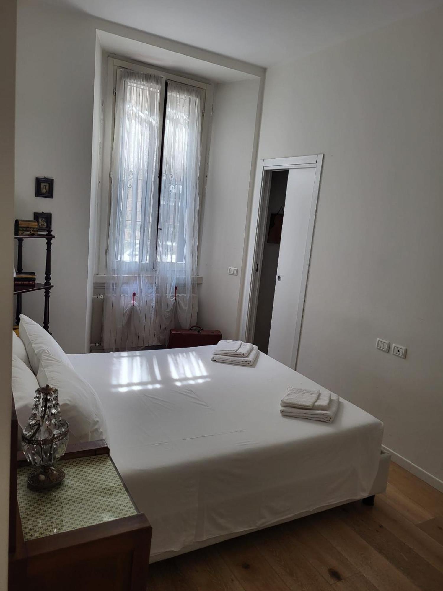 Maria Holiday Homes -Vitruvio 42 Appartamenti Milan Exterior photo